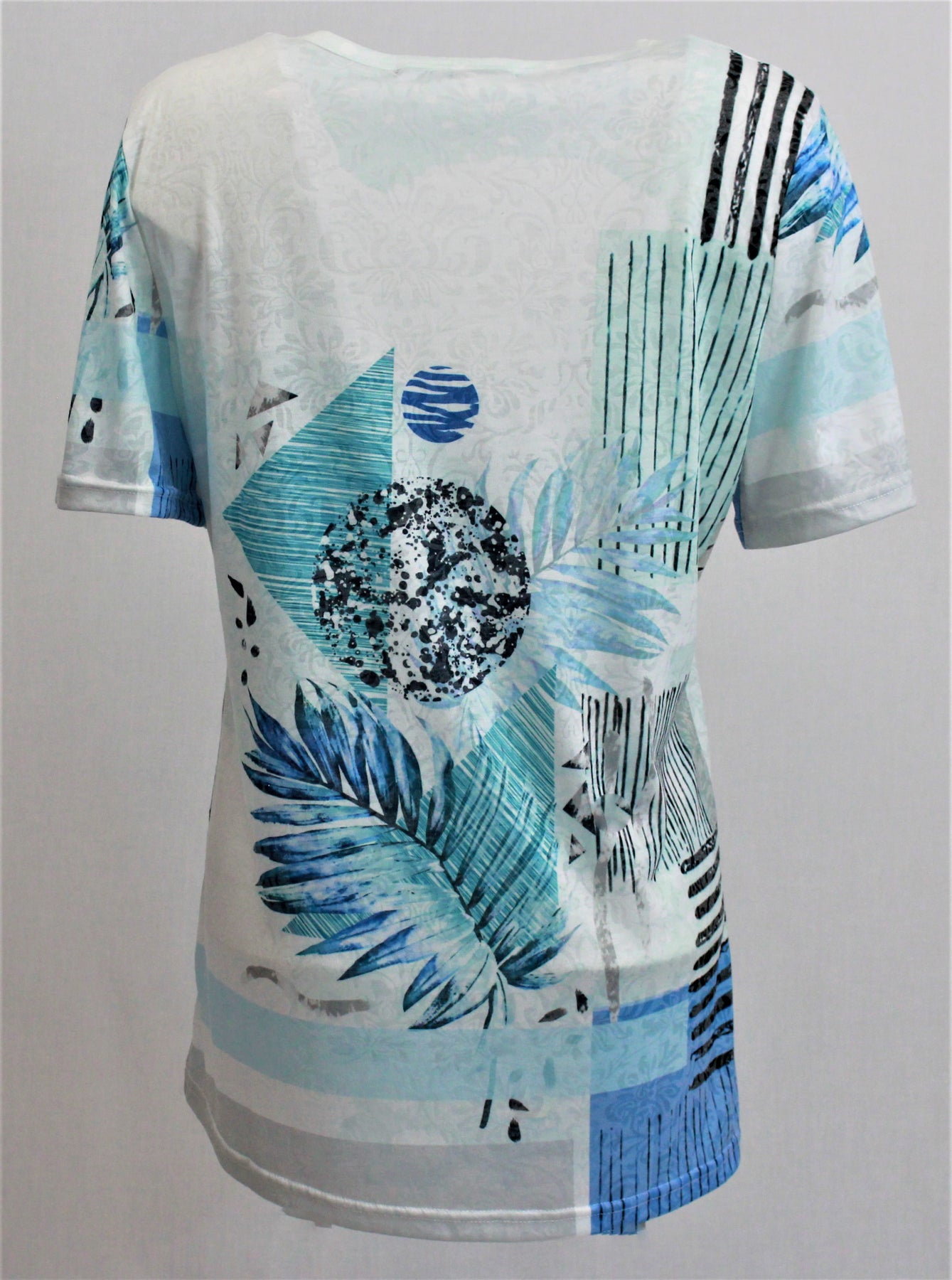 Palm Leaf Knitted Printed Burn-Out T-Shirt – Sara Sohan Online